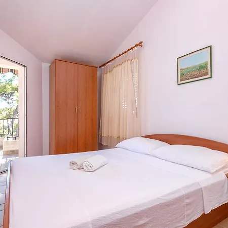 Apartments Zora Ivan Dolac Exterior photo